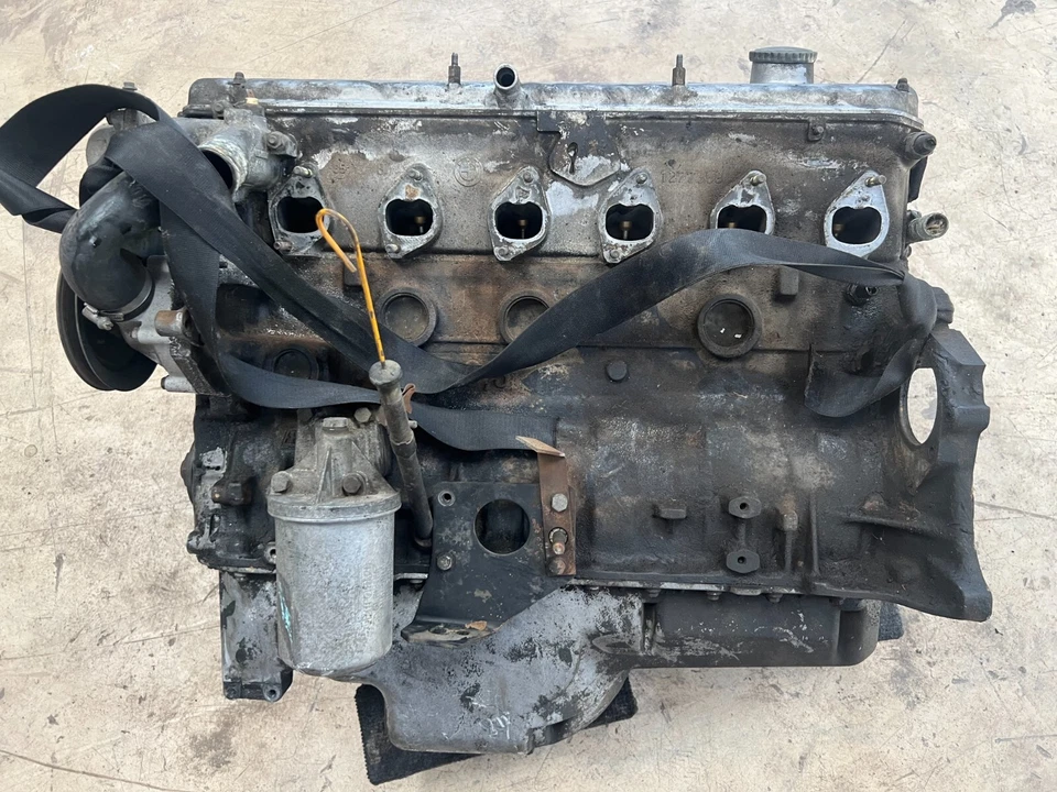 BMW 1976 3.5Si E12 530i M30 motor 6 cilindros 3.0L 530J OEM #7628 Foto 2 de 4