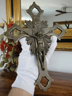 Jesus Christus Kruzifix Messing Kreuz Wandkreuz Kreuzigung Antik Stil Edel NEU