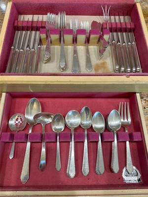 Lunt William & Mary Open Stock 1920's Sterling Silver Flatware