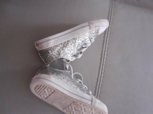 infant glitter converse