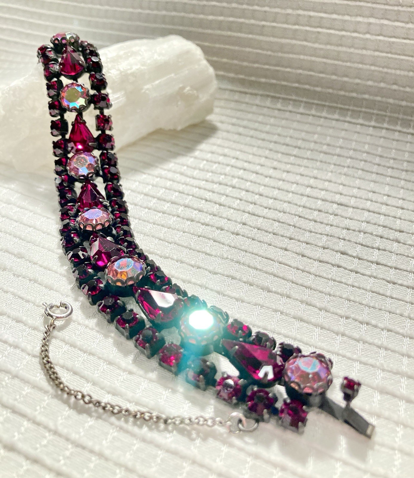 Vintage Regency Attributed Unsigned 7.25” Mixed R… - image 1