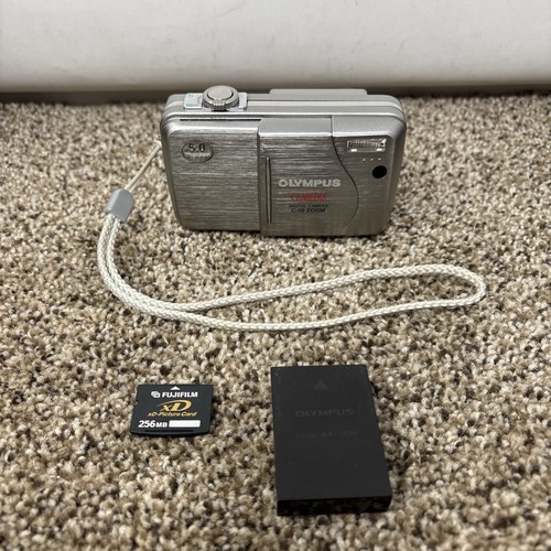 Excellent Condition OLYMPUS CAMEDIA C-50 Zoom Digital Camera With Xd No CHARGER