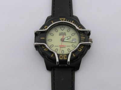Lorus Sports Watch Lume Dial w/ Date Working 200m V532-6G60