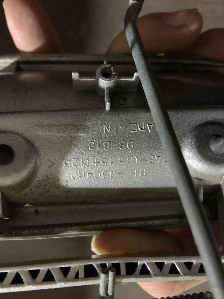 Cadillac Sevilla STS 2001 manija de puerta plateada Foto 3 de 3