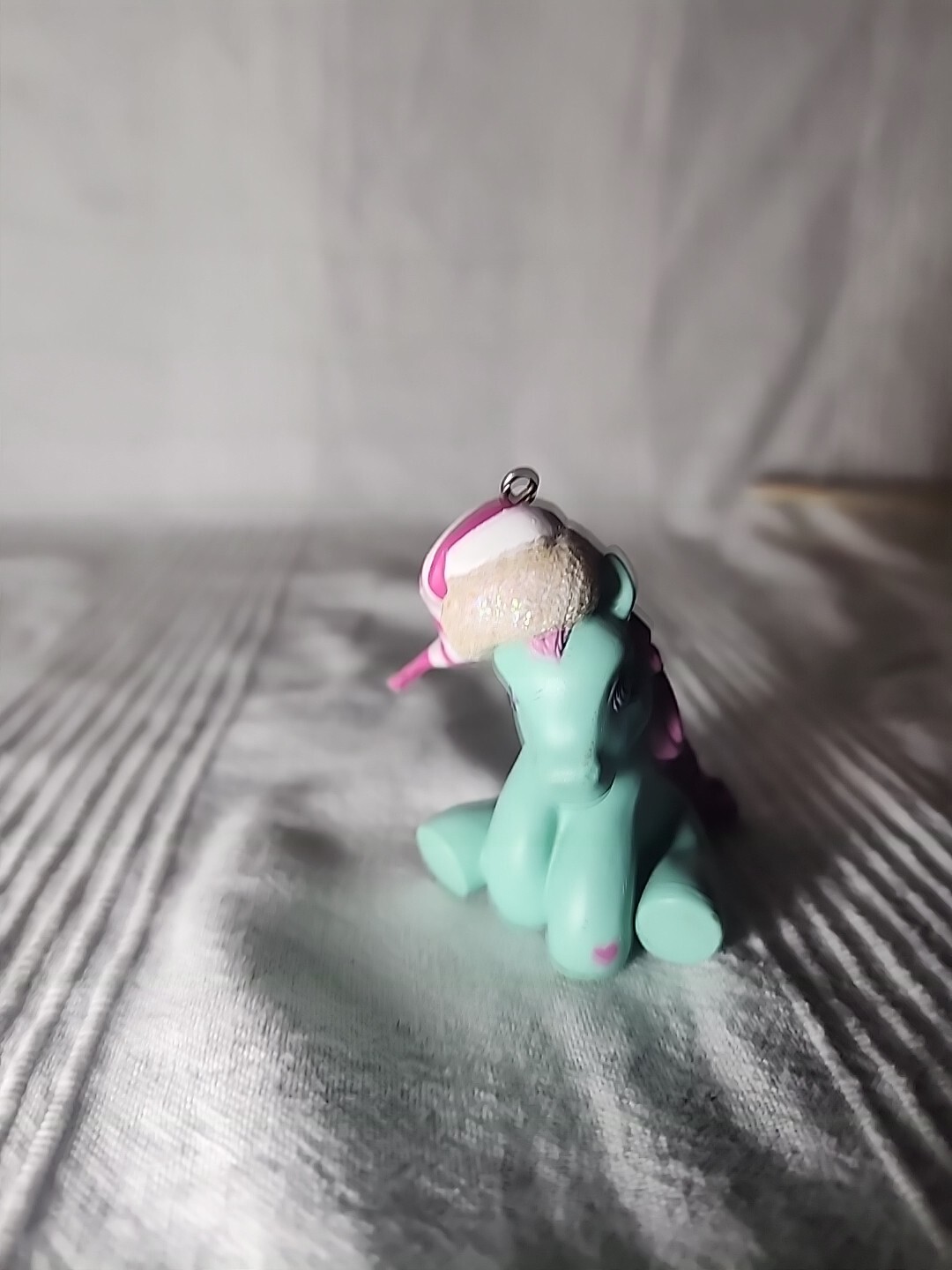 Cappello Babbo Natale My Little Pony Ornamento Menta Natale G3 Menta Piperita 2007 *LEGGI*