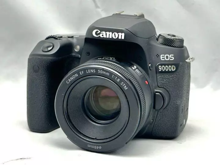 Canon EOS 9000D single focus lens kit ♪ Wifi standard installed ♪