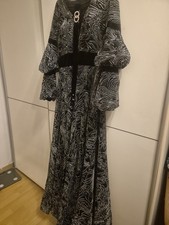 yeni elbise 38-40 beden .Gece elbisesi cok şik  .Das Kleid ist sehr elegant