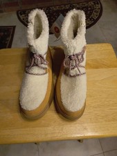 NWT Cat Jack Warm Snow Boots with Zipper Faux Fur Lining Girls Size 5 Youth Tan
