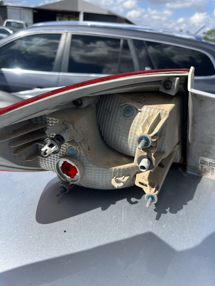 Chevrolet Cruze 2017 luces traseras Foto 2 de 4