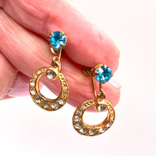 Sparkly screw back earrings gold metal 2.5cm dangle drop vintage jewellery