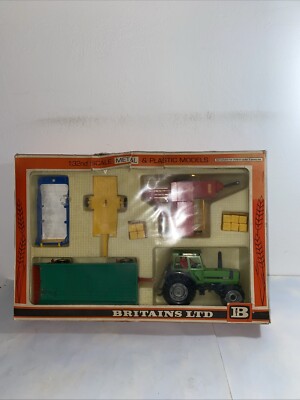 Britains 1/32 9589 Farm Tractor And Implements Set