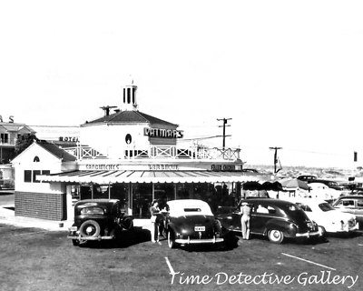 Hamburger Stand & Vintage Cars, El Segundo, Calif. - 1950s - Vintage Photo Print