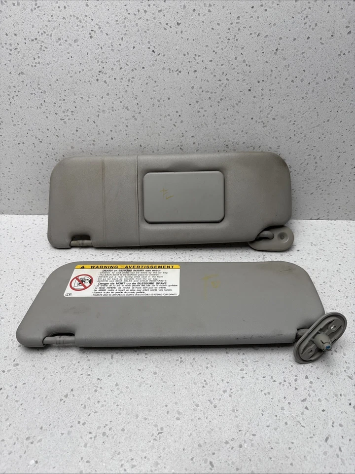 2003 Toyota Corolla FRONT LEFT & RIGHT SUN VISOR PAIR OEM Foto 2 de 4