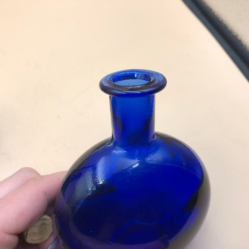 Collectible vintage cobalt blue glass medicine bottles - Picture 6 of 24