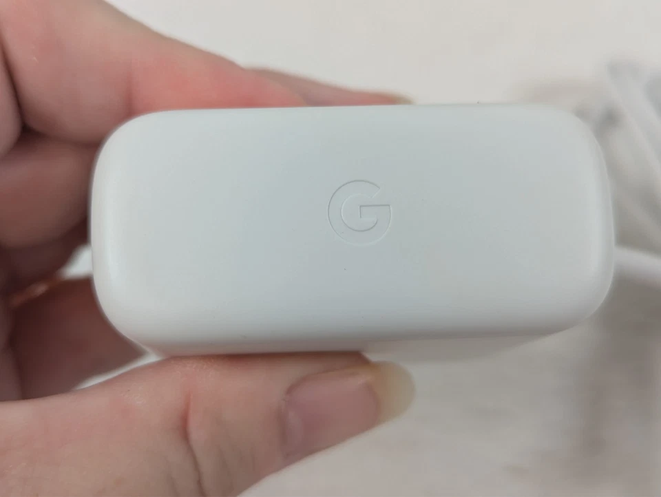 Google Chromecast - 2nd Gen - Model GZRNL - 4k - Remote / Ethernet Adapter - image 4 of 4