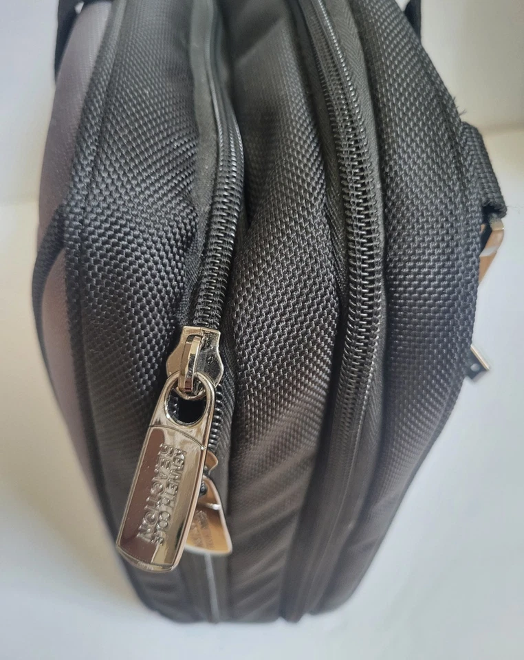 Bolsa para laptop Kenneth Cole Reaction NÃO USADA  - Imagem 3 de 4