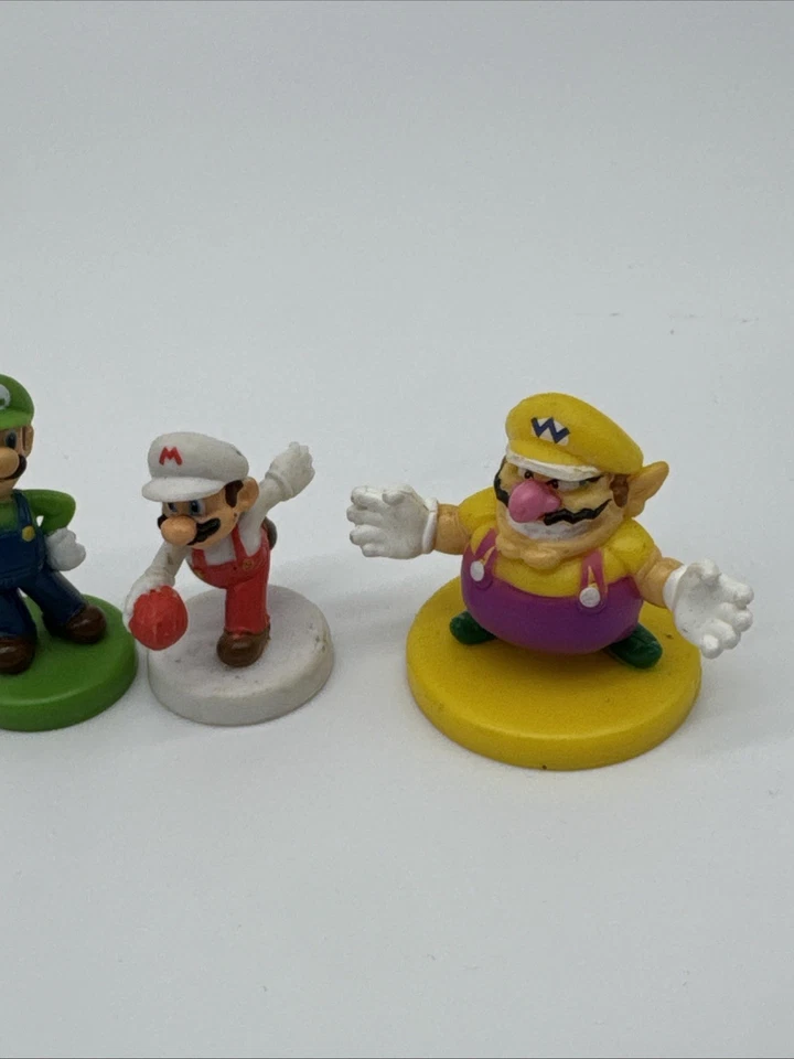 Hasbro NINTENDO Monopoly Gamer Repuesto Personaje Piezas Lote de 4 Wario Mario Foto 3 de 4