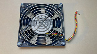 Sanyo Denki San Ace 25 DC-Lüfter, Modell 109P1212H401  120x120x25mm
