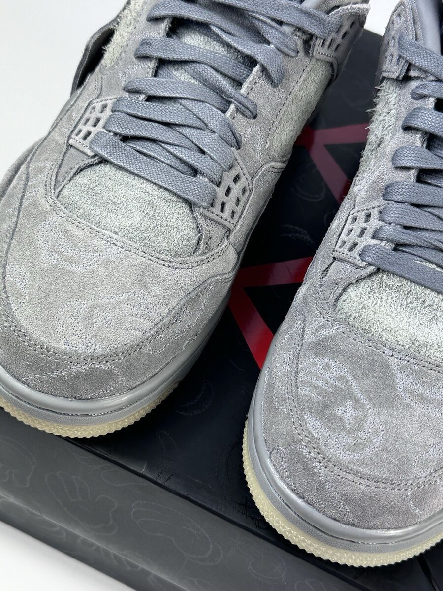 Air Jordan 4 Retro X Kaws Rare Sneakers Size: US 9.5 / UK Air Jordan 4 Retro X Kaws Rare Sneakers Size: US 9.5 / UK