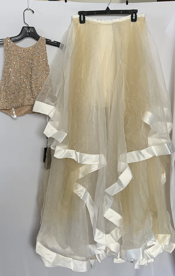 Vestido Terani Couture Dos Piezas Dorado/Marfil Talla 10 Foto 3 de 4