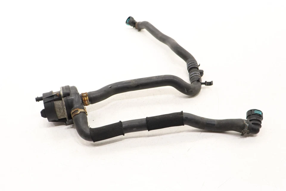 Land Rover Range Rover Sport 2014-2019 calentador de refrigerante bomba de agua con manguera OEM Foto 2 de 4