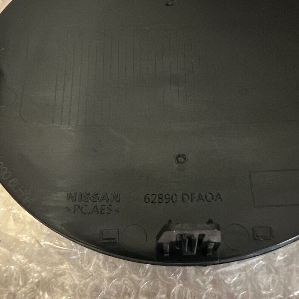 Emblema De Parrilla Frontal Negra 62890-6LH0A Para Nissan Sentra/Versa 2020-2022 | Radar ACC