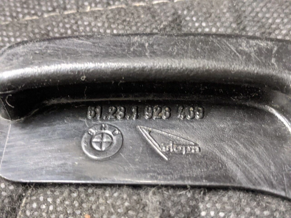 BMW E32/E36 7-Series 3-Series Z3 Hood Release Handle 51231928469 - Imagem 2 de 4