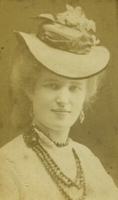Polen Warschau Warszawa Frau schöner Hut Mode alt CDV Foto Mieczkowski 1870