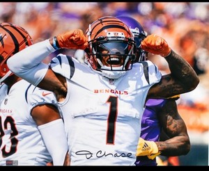 JA'MARR CHASE BENGALS  AUTOGRAPH 16X20 PHOTO PIA CERTIFIED