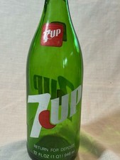 7UP VINTAGE 32oz DEPOSIT GLASS BOTTLE 