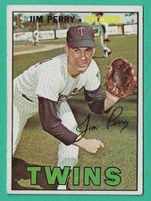 VINTAGE 1967 TOPPS BASEBALL CARD # 246 JIM PERRY MINNESOTA TWINS