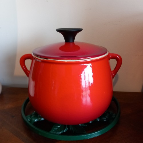 Pot à Fondue en fonte .bean