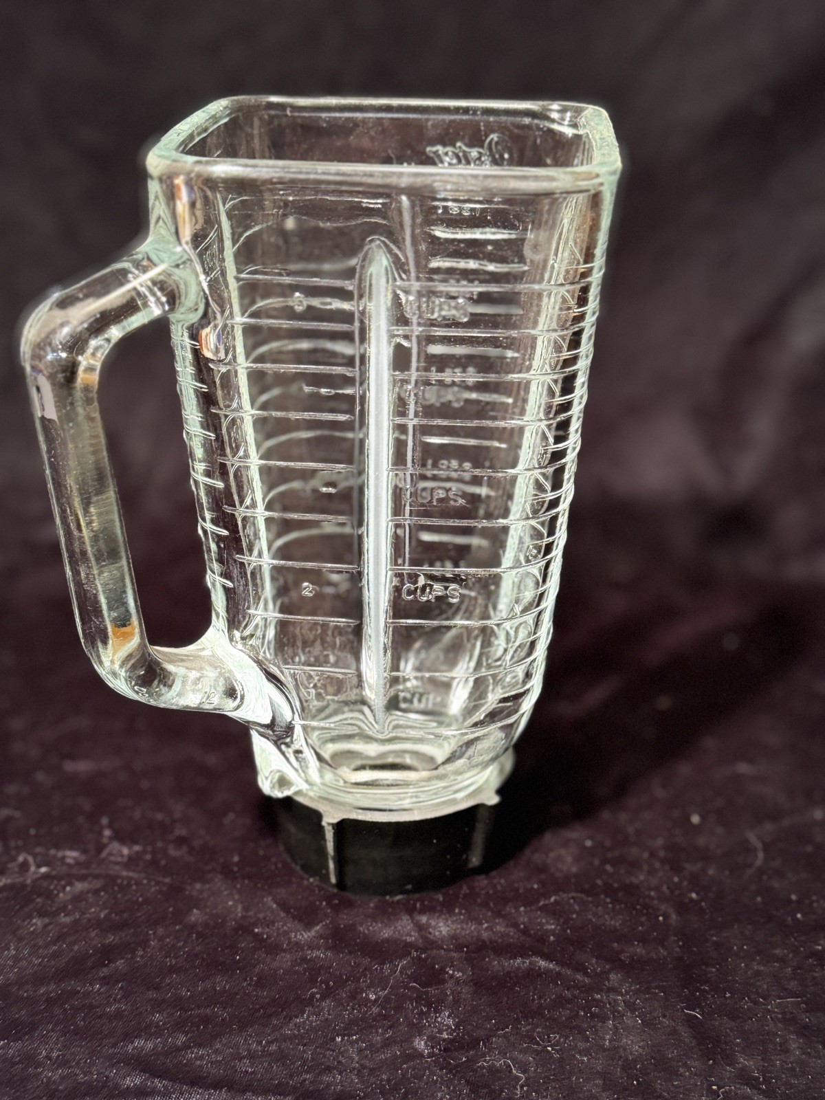 Vintage Oster Blender 852-08B 5 cup Glass Pitcher Blade Whit
