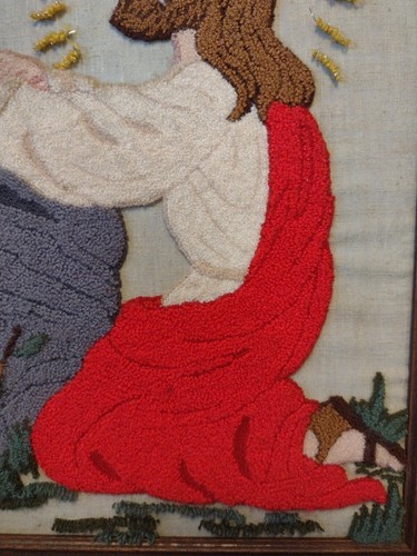 Arte de pared vintage con acabado de punzón de aguja bordado Jesús arrodillado enmarcado - Imagen 5 de 5