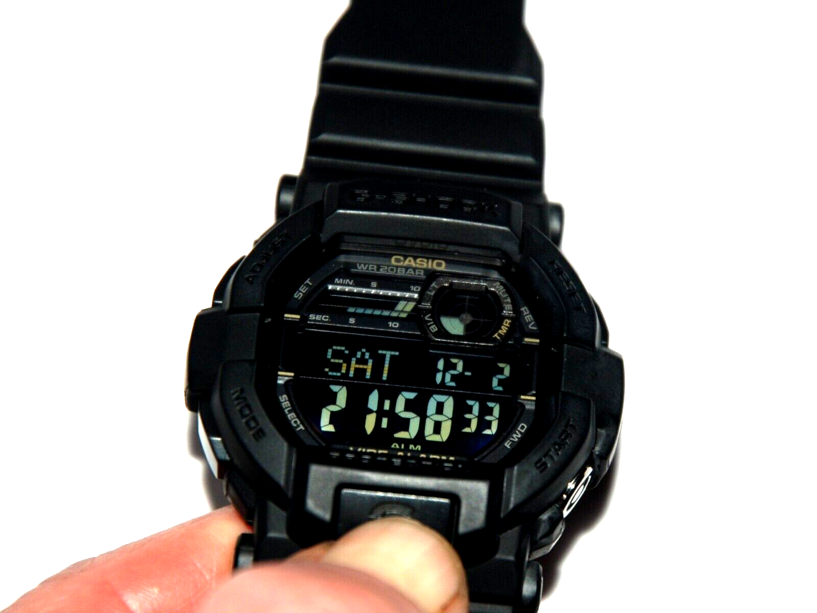 BNIB Casio GSHOCK 51 mm 20 ATM Black & Gold DayDateAlarm Digital