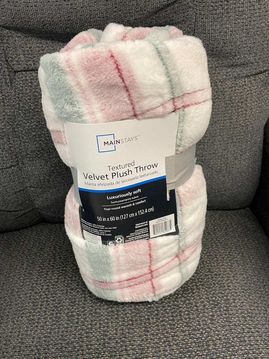 Mainstays Textured Velvet Plush Throw Holiday Plaid 50X60 NEW