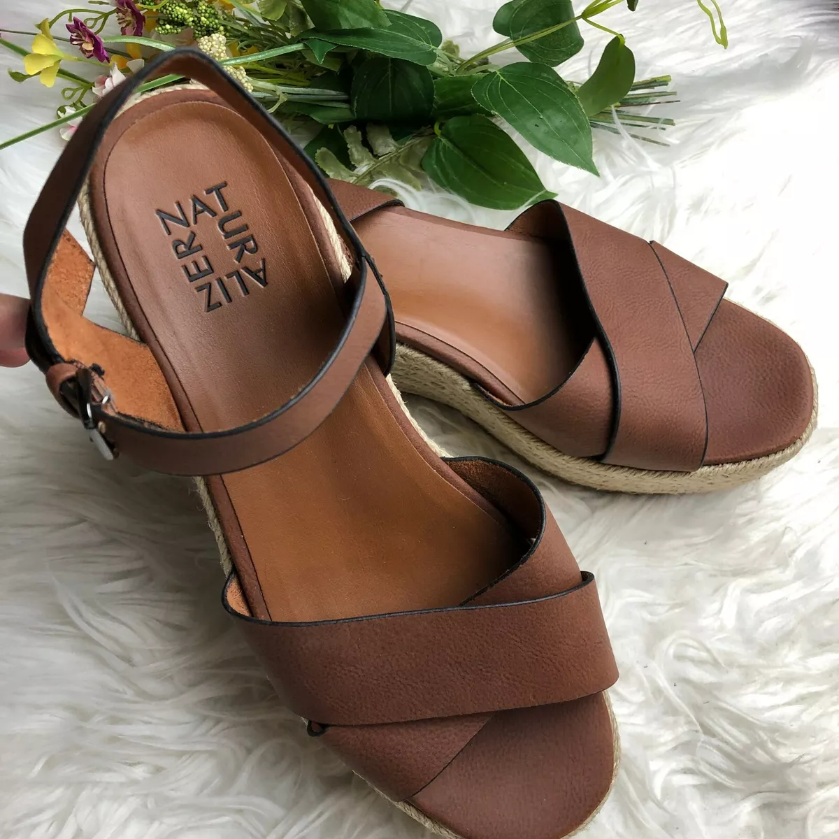 Naturalizer Womens Oceanna Wedge Ankle Strap Sandal Shoe Size 9M