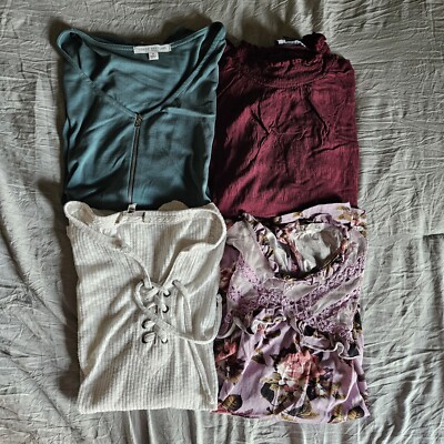 Lot of 4 BKE Skylar & Jade Green Envelope Sanctuary  Womens S Tops Fall Fashion