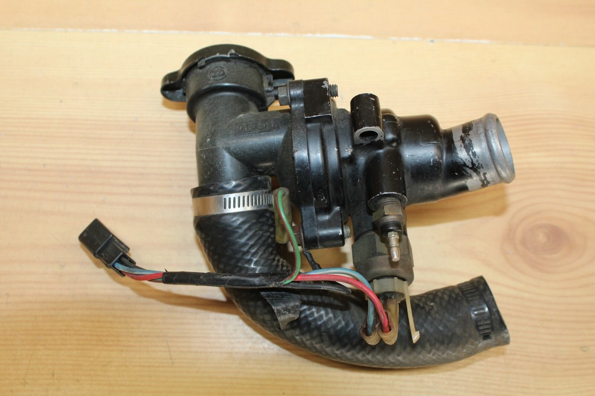 1988 Yamaha FZR1000 FZR 1000 OEM THERMOSTAT HOUSING RADIATOR 1AE