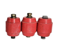 HIGH VOLTAGE STANDOFF INSULATORS 2IN H X 1-3/4IN DIA 5/16-18 THREADED LOT OF 3