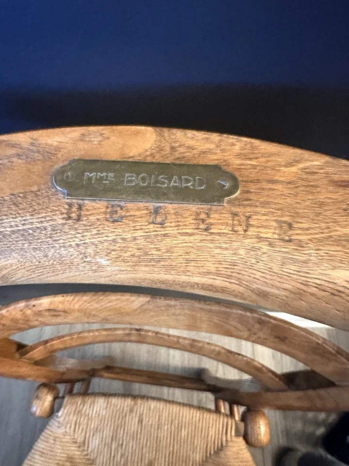 Cadeira ajoelhada francesa, final do século XIX, madeira de nogueira. - Imagem 4 de 4