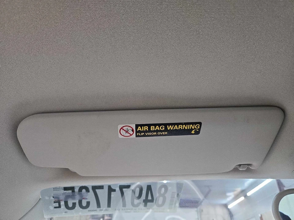 Parasol izquierdo usado se adapta a: Volkswagen Beetle 2001 grado A izquierdo Foto 2 de 4