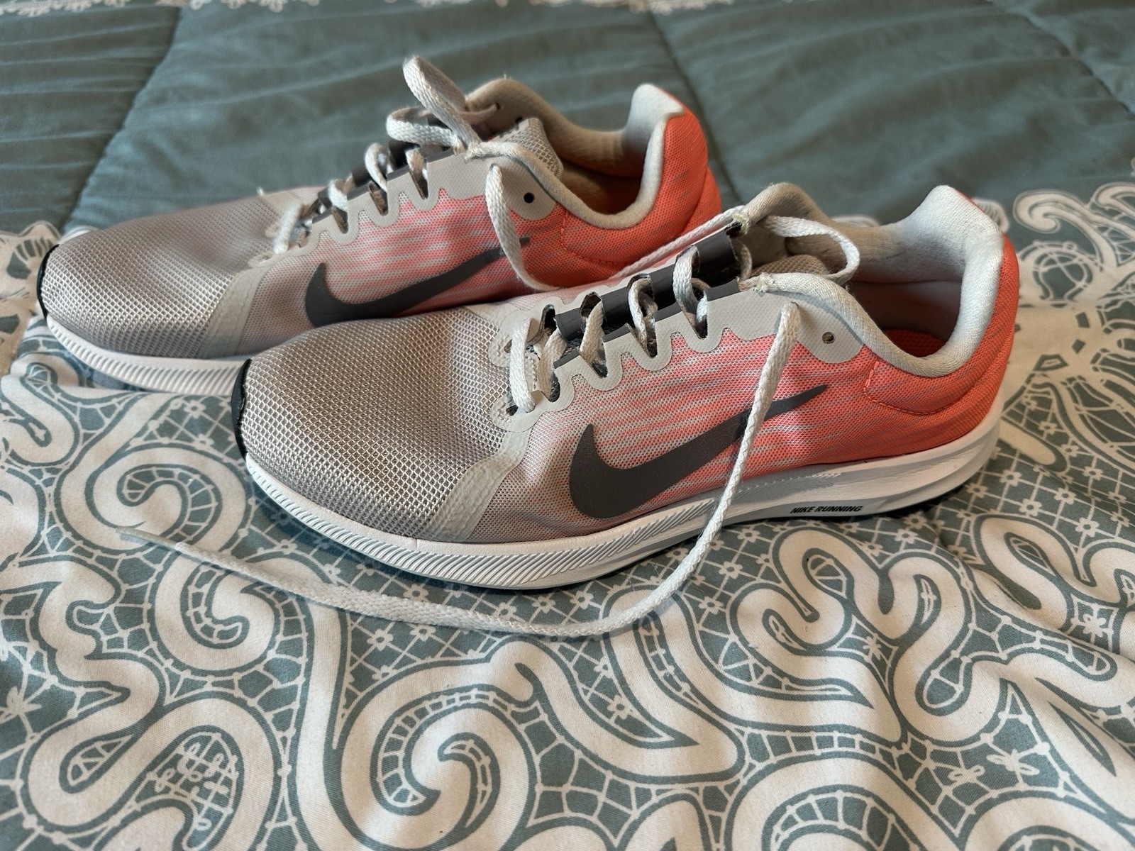 Women’s Nike Downshifter Size 8 Atheltic Running Shoes Sneakers