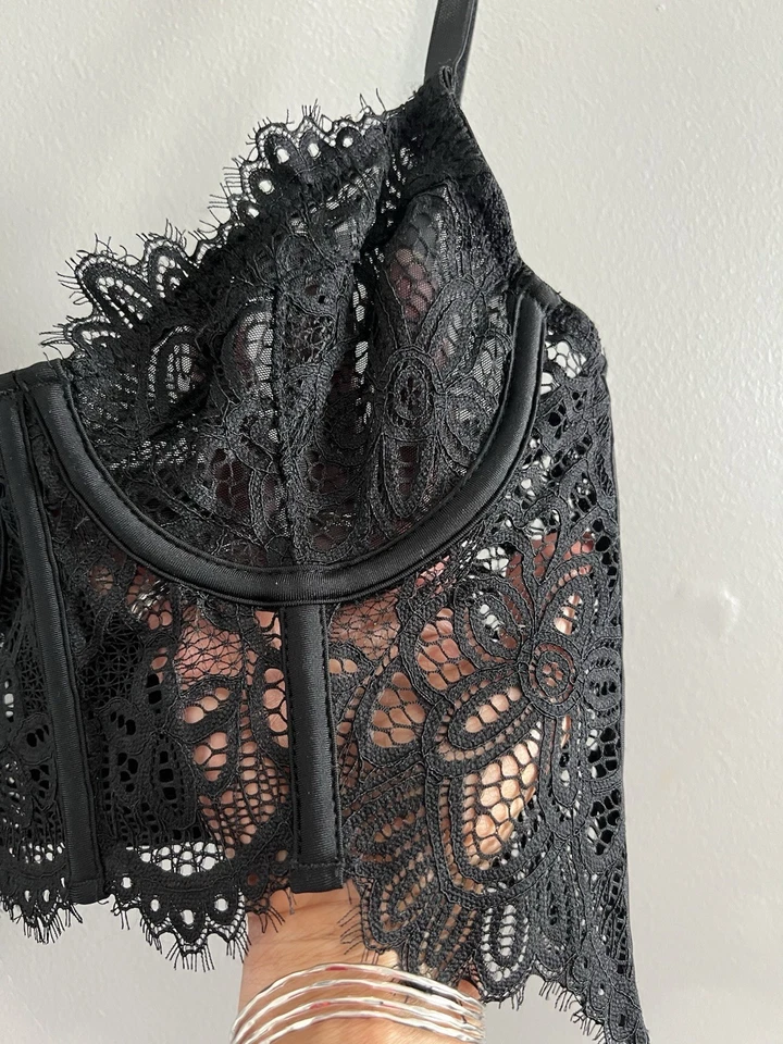 Sujetador bustier de encaje negro Anthropologie Xs  Foto 2 de 4