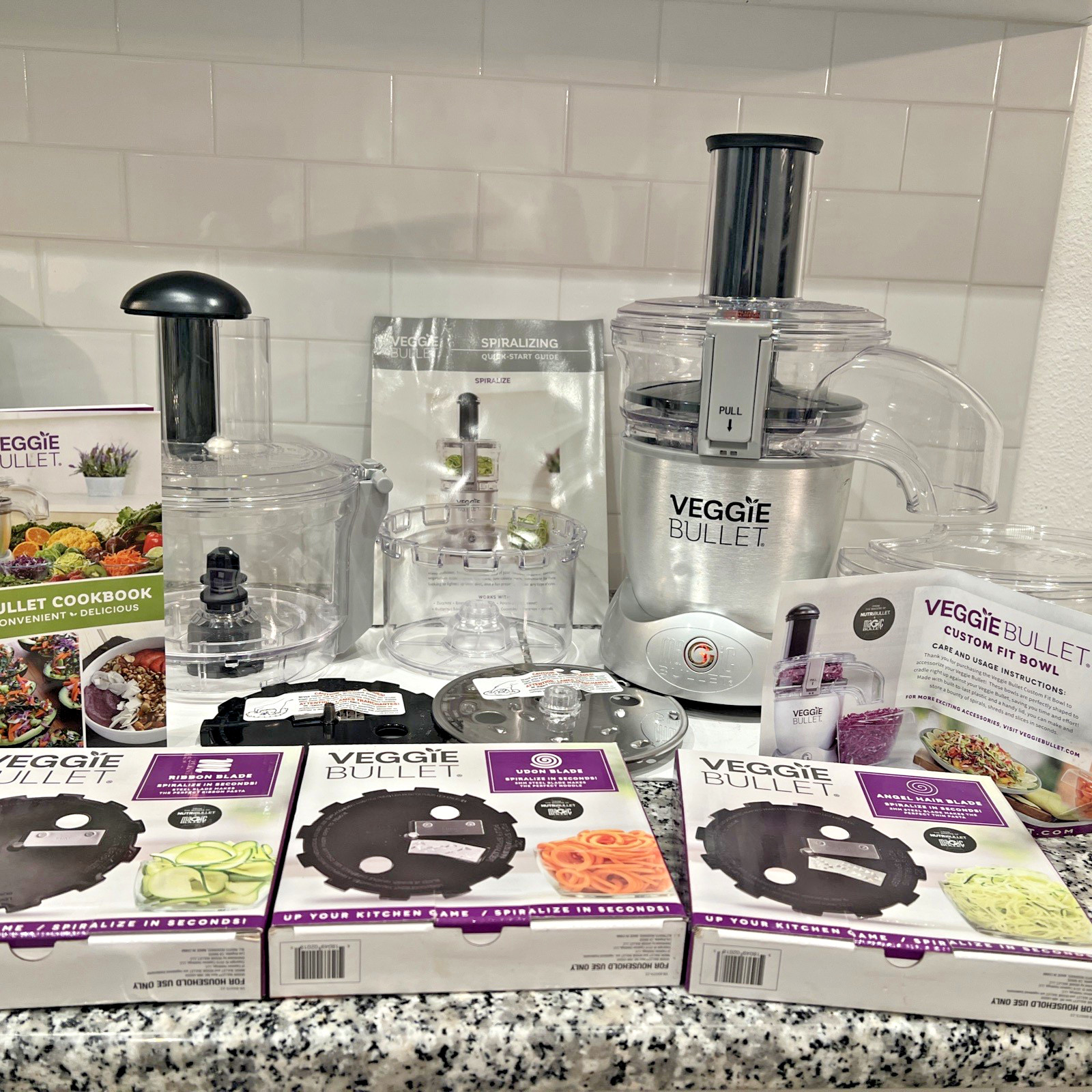 New Veggie Bullet  Spiralizer Food Processor VB-102 + 3 blad
