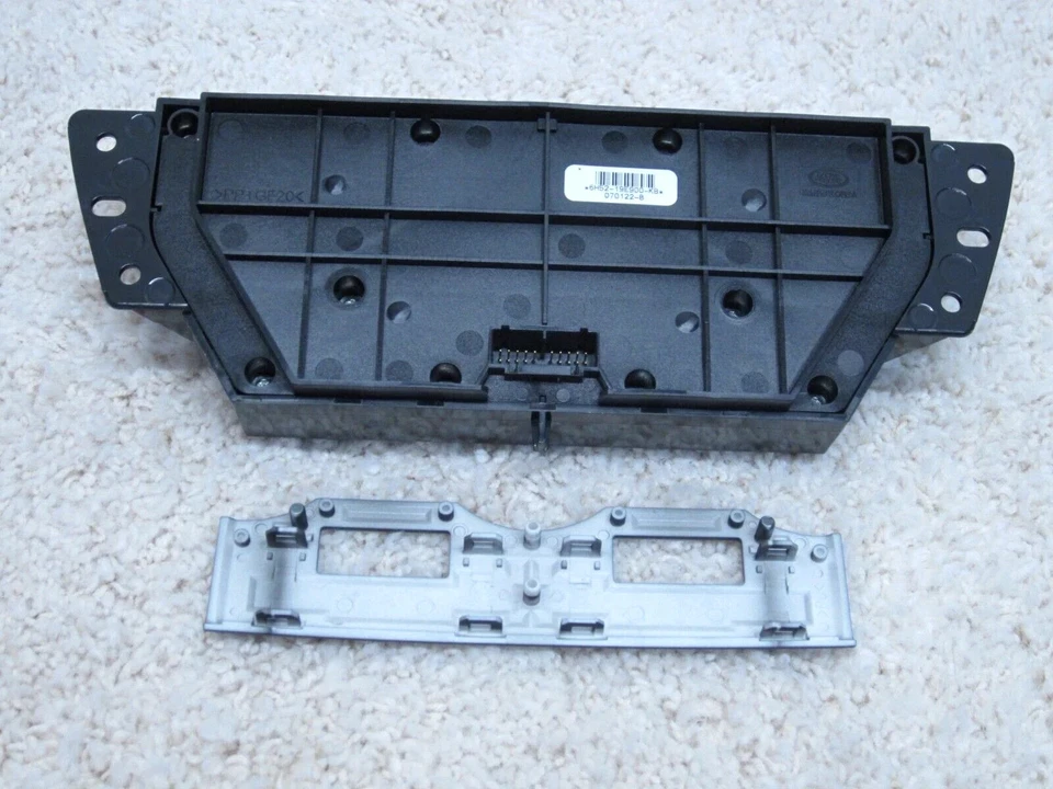 Land Rover Freelander 2/LR2 2008-2014 OEM TABLERO CONTROL DE AIRE ACONDICIONADO LR002735 #3C-10 Foto 2 de 2