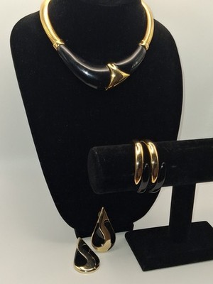 Vintage Napier Jet Collection Black Gold Tone Necklace, Earrings, And Bracelet