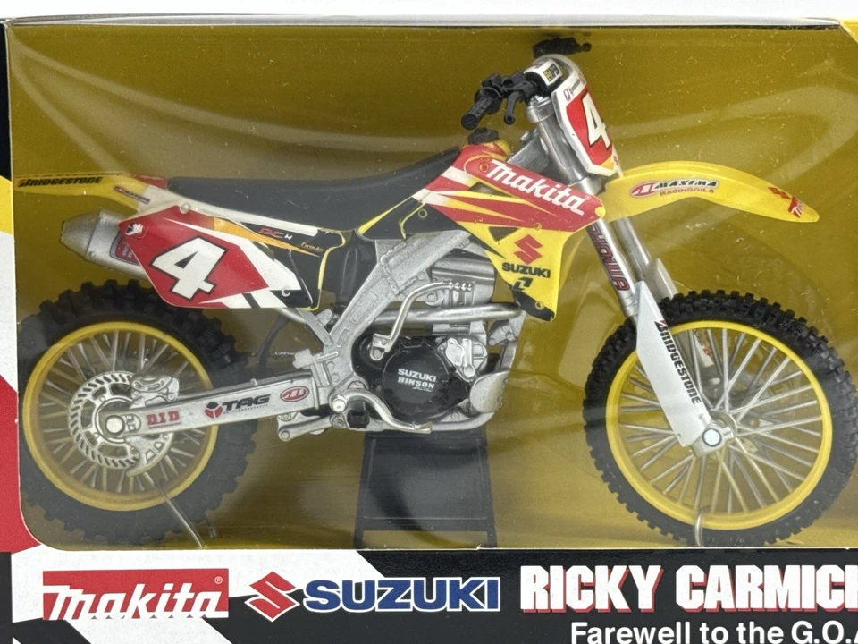 New-Ray 1:12 Makita Suzuki RM-Z450 RC4 Die-Cast Dirt Bike - Image 2 of 4