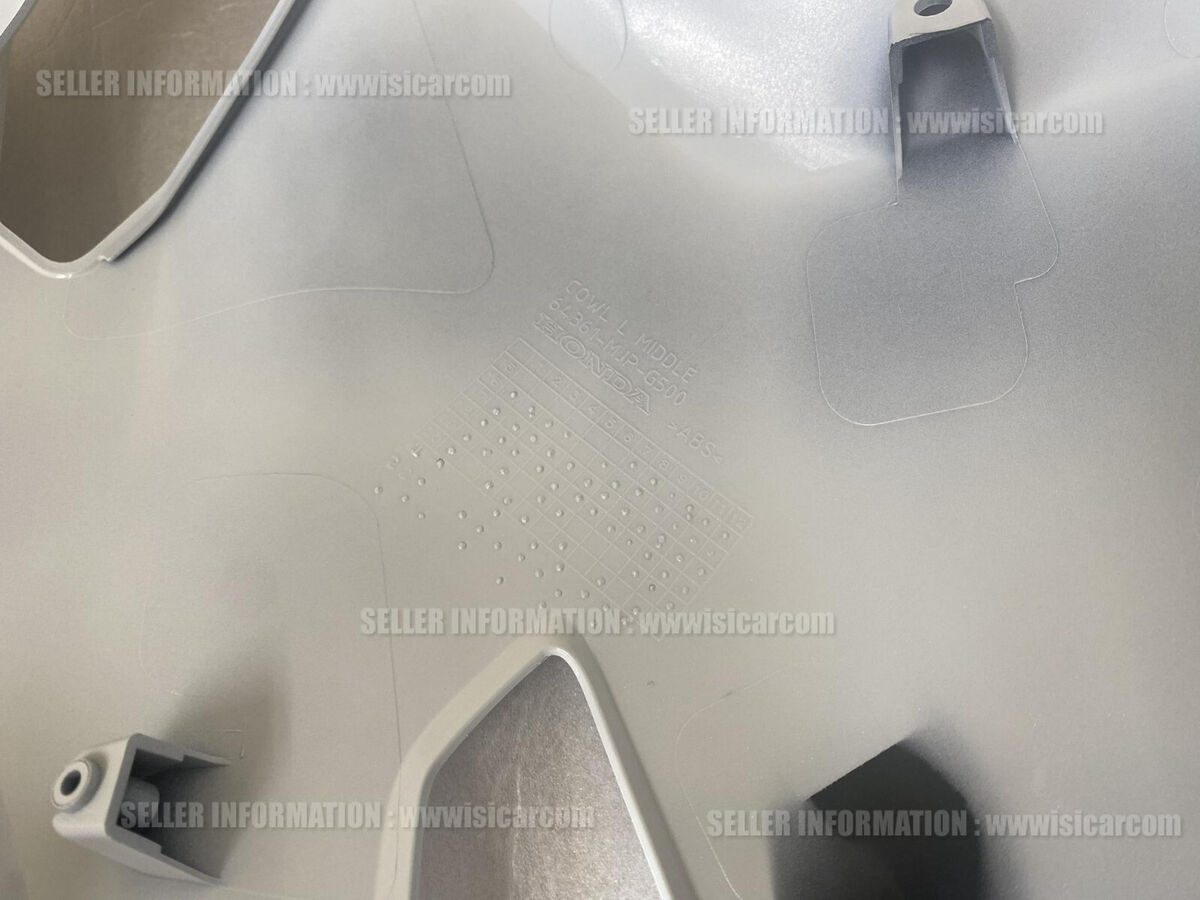 HONDA CRF1000L AFRICA TWIN SD04 COWL SET LH MIDDLE (TYPE1 HONDA CRF1000L AFRICA TWIN SD04 COWL SET LH MIDDLE (TYPE1