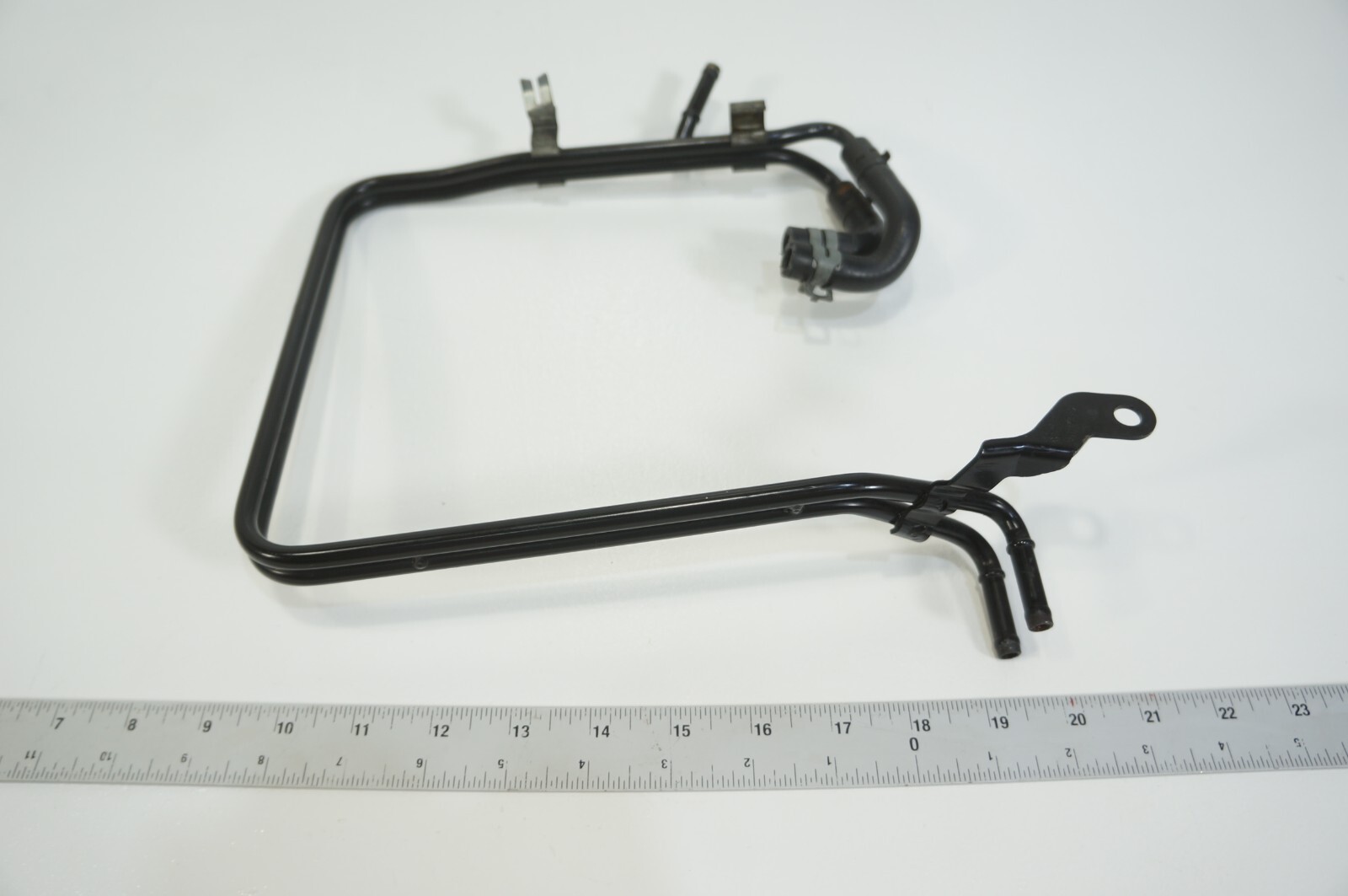 03-06 Bentley Continental Spur GT Coolant Water Hose Tube Pipe Line 3W0122447